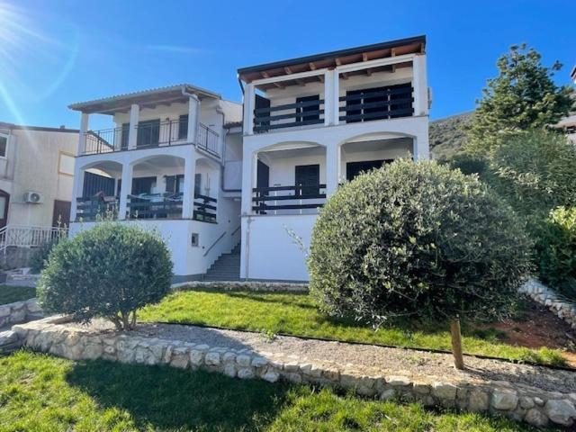 Residence4A-Appartamento Rosso Ravni Exterior foto